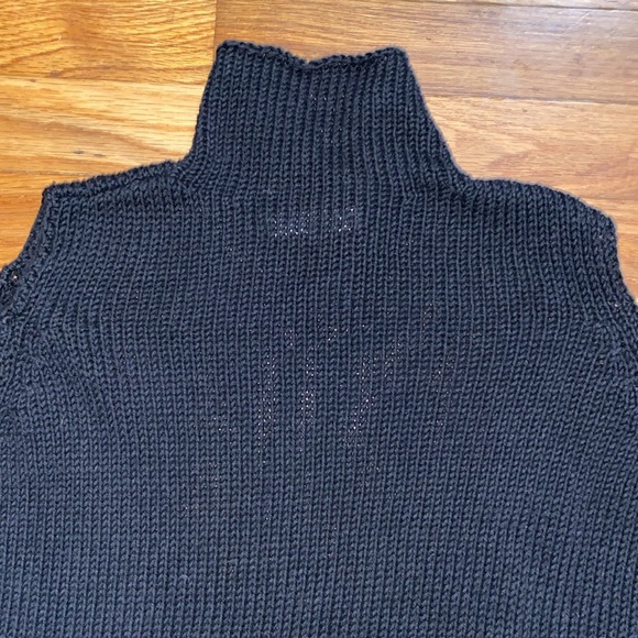 NWOT Marcella Moda Cold Shoulder Mock Neck Sweater - Picture 10 of 14